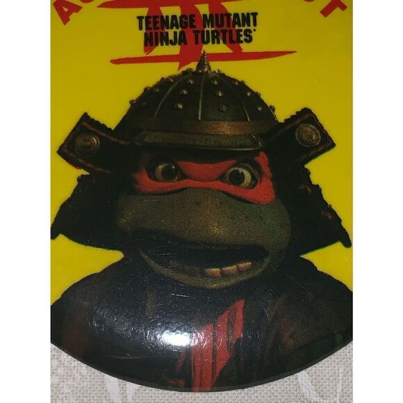 Vintage Teenage Mutant Ninja Turtles movie release pin￼ - Picture 1 of 6